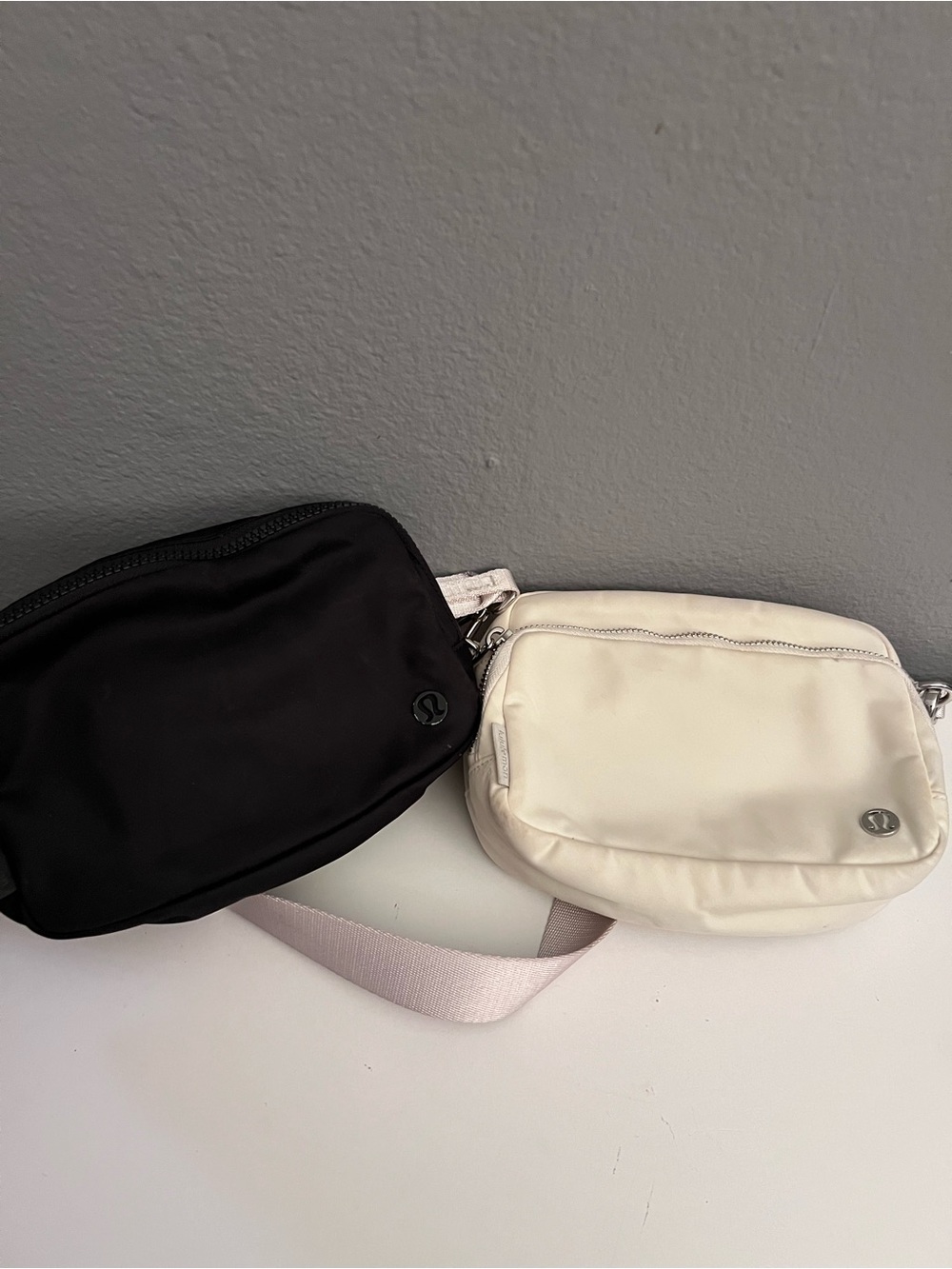 lululemon athletica Dual Pack Crossbody Bag - Black & Cream